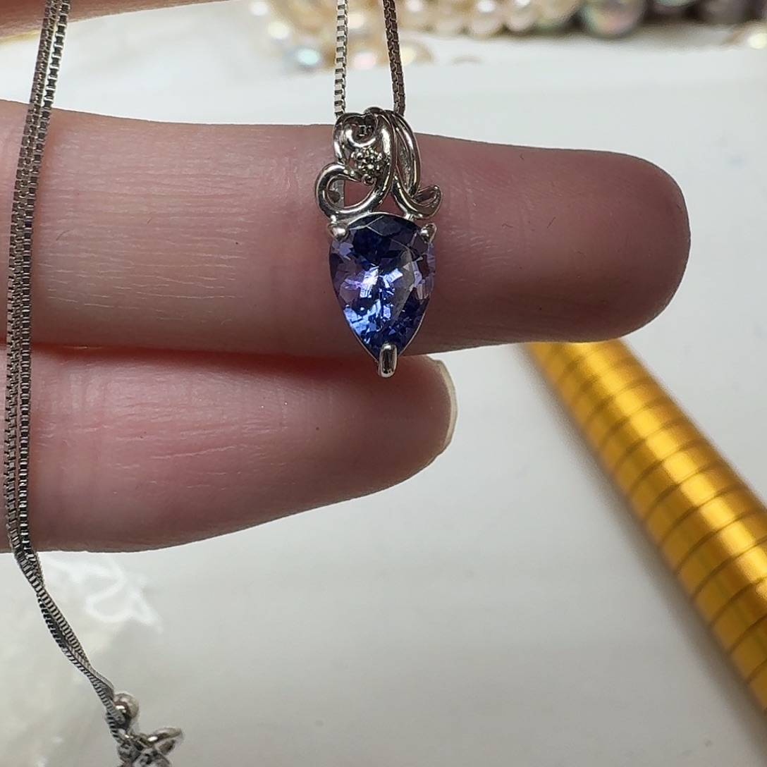 坦桑石颈饰未镶嵌