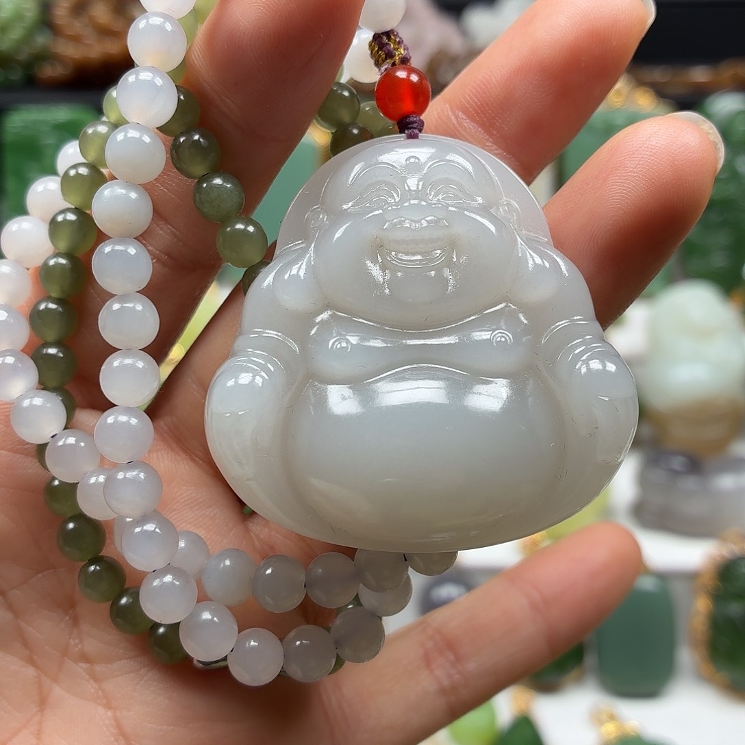 和田玉未镶嵌颈饰