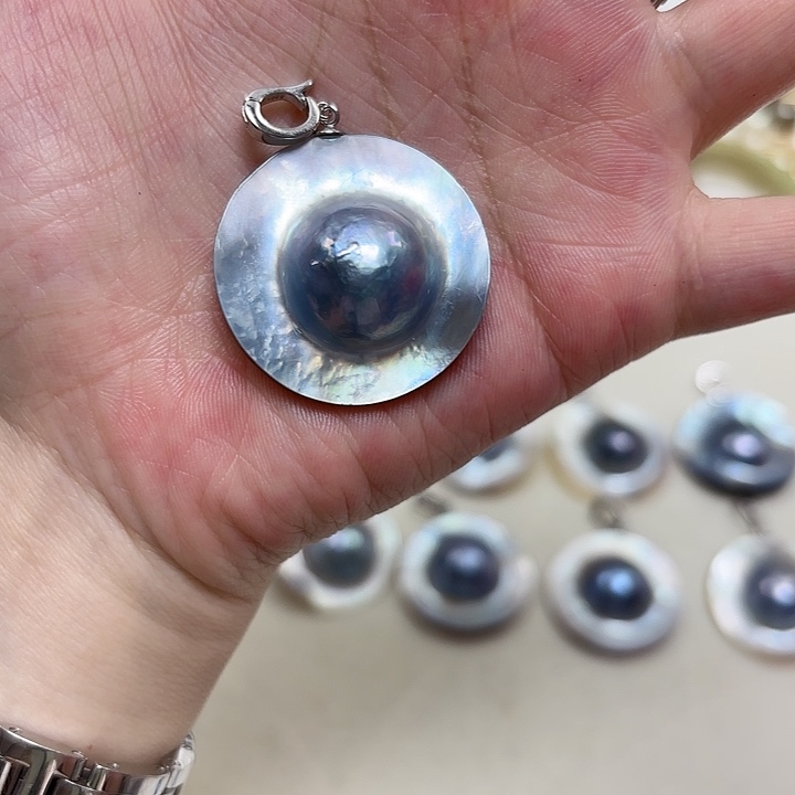 张***药银S925镶嵌颈饰拼合珍珠（马贝珠）