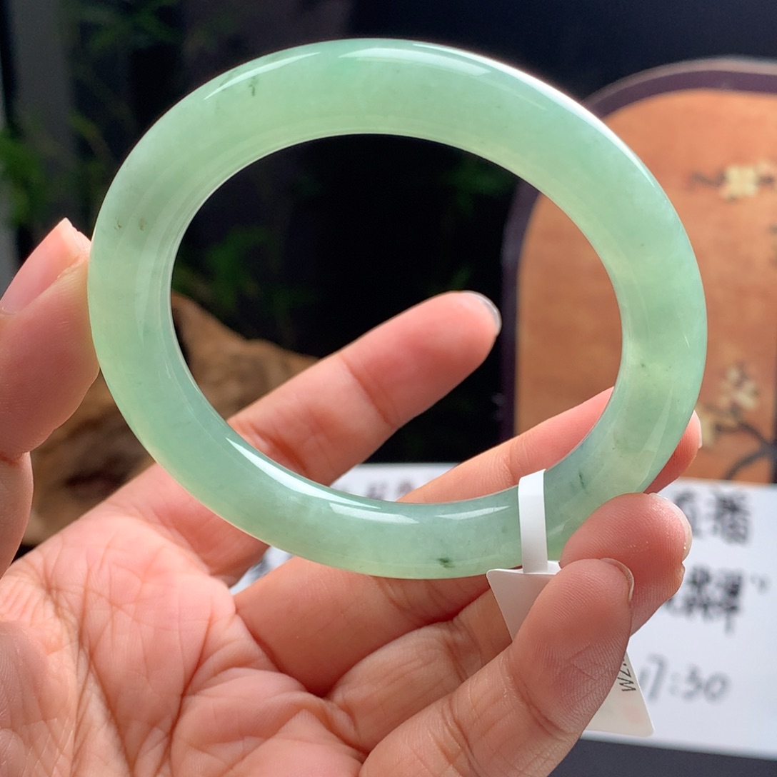 翡翠手镯未镶嵌10号52.7-9.6-9.2