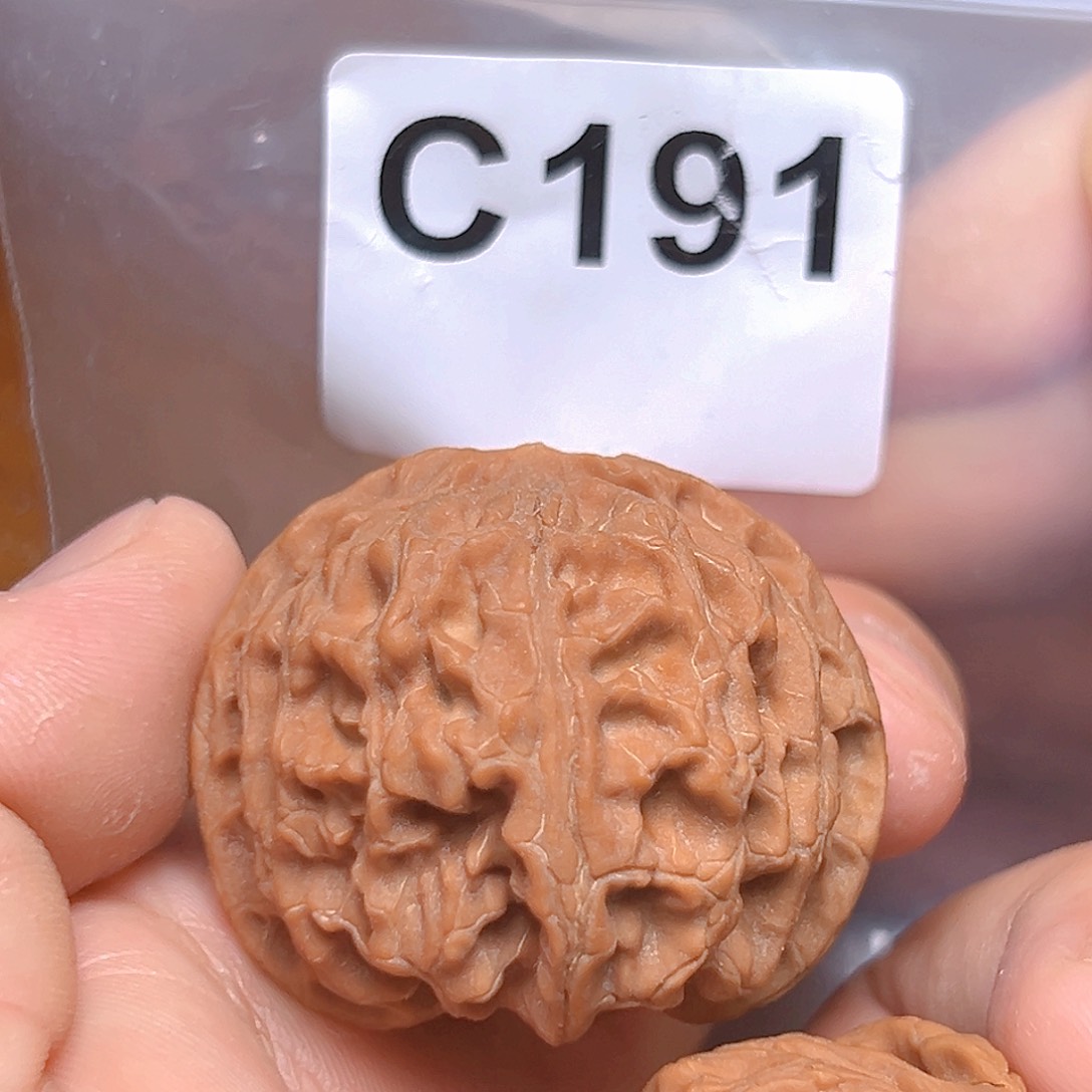 文玩核桃吊坠43苹果园