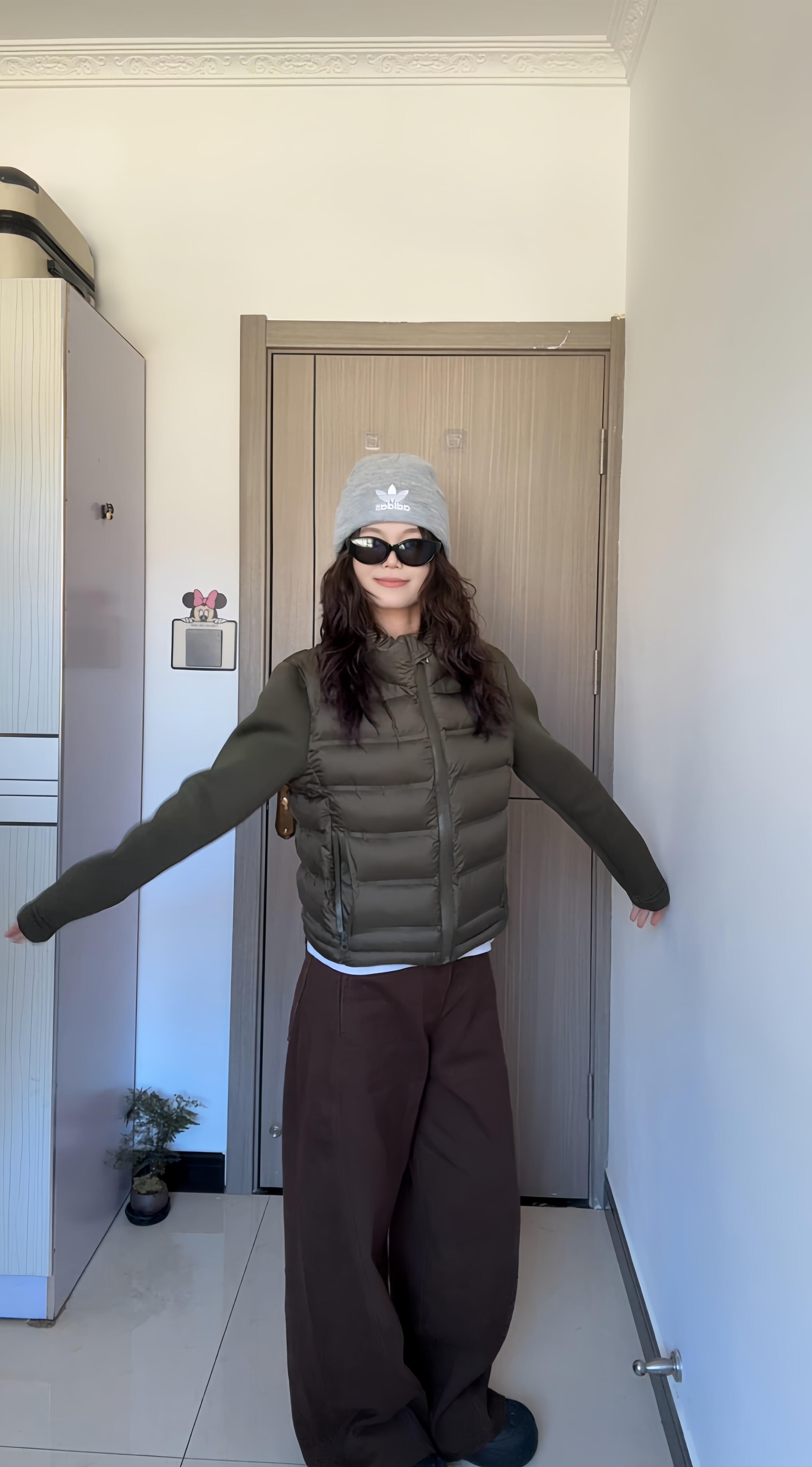 TT排骨轻薄修身型短款立领棉服冬季隐形拉链保暖网红防风亲肤外套