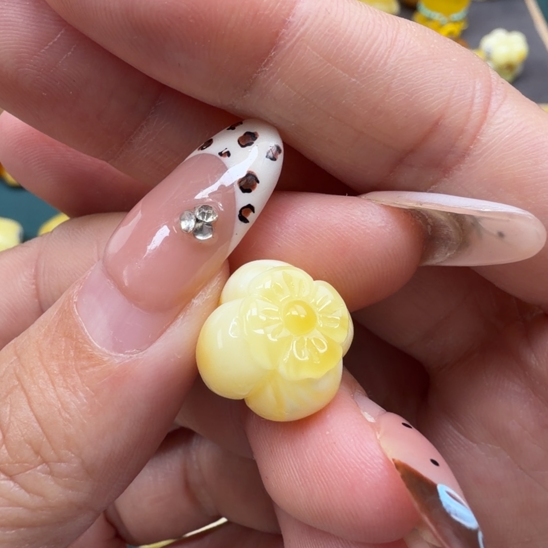 琥珀未镶嵌裸石蜜蜡