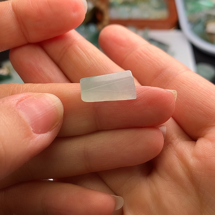 翡翠颈饰未镶嵌料子