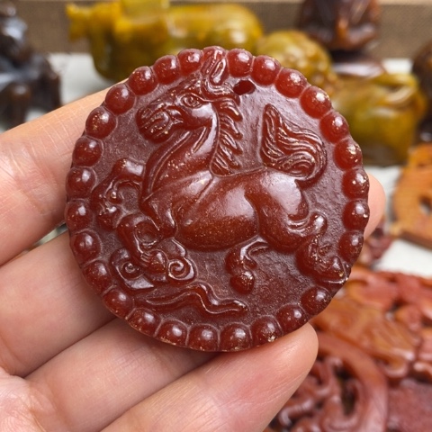 蛇纹石玉未镶嵌颈饰100