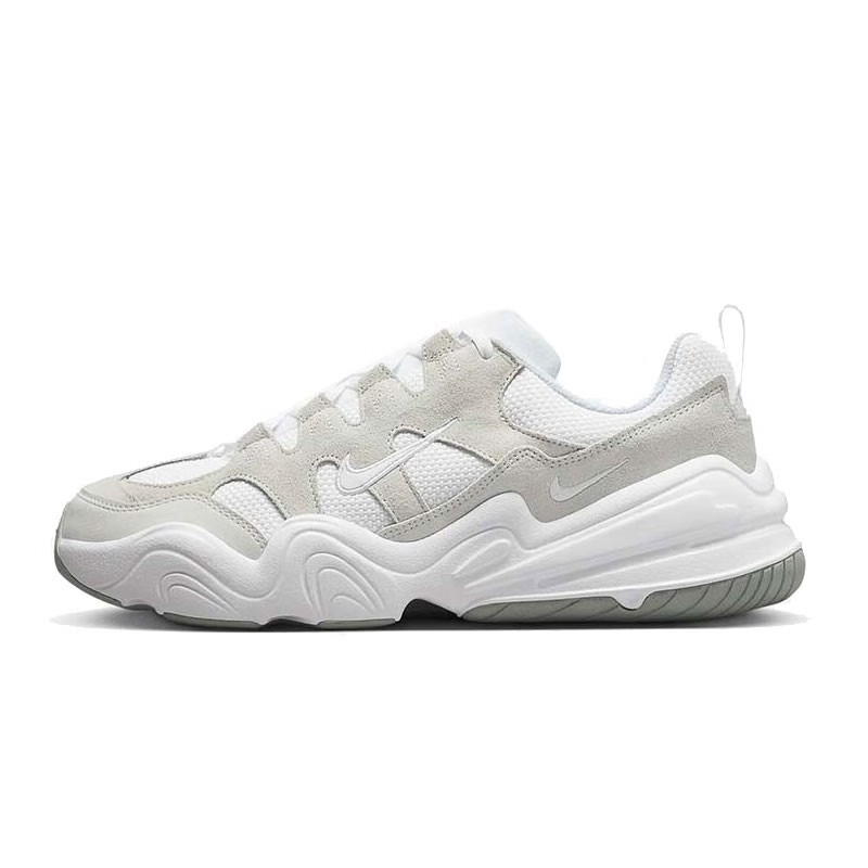 【微瑕慎拍】耐克 男子运动鞋FJ9532-100-42.5左脚出样脏污