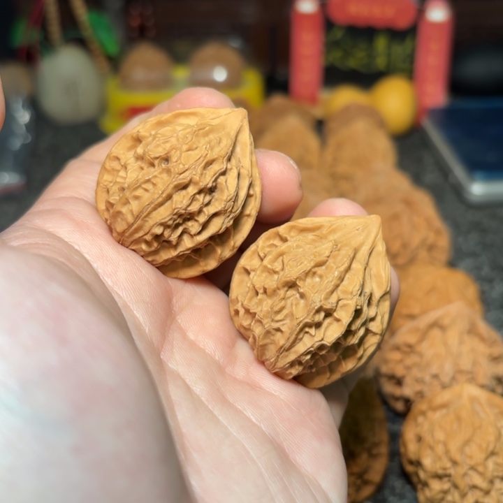 龙***堂吊坠文玩核桃三峰山工资帽