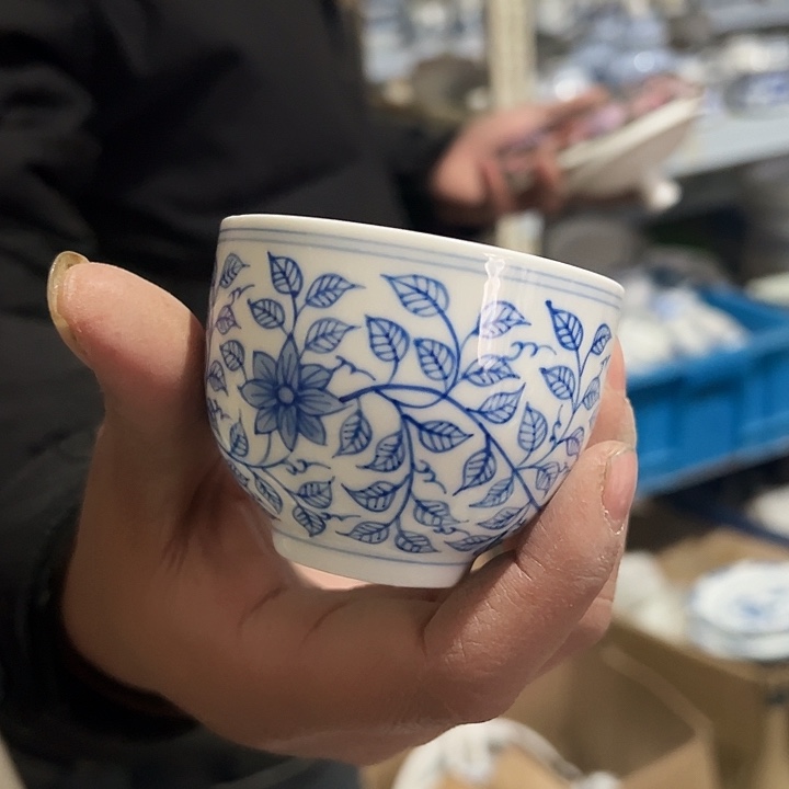 其它陶瓷杯一个陶瓷