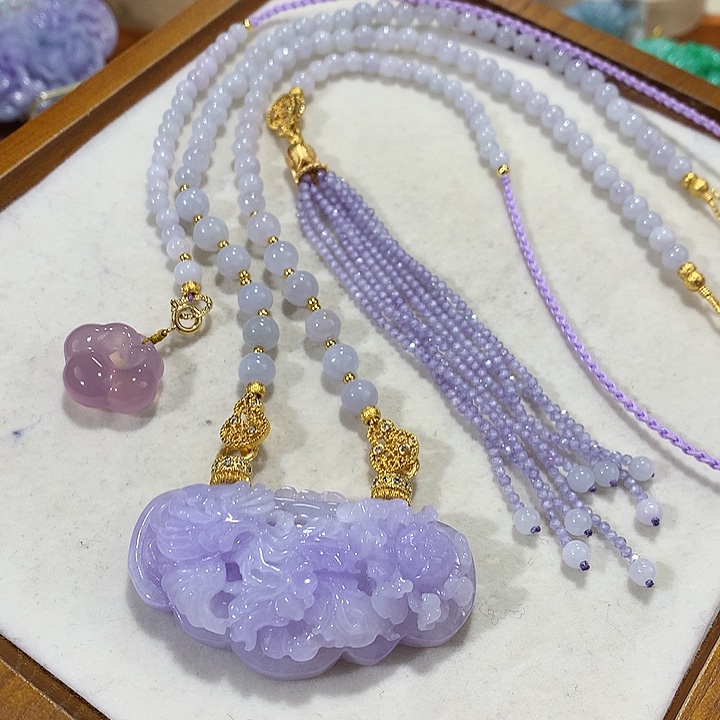 翡翠未镶嵌颈饰翡翠吊坠