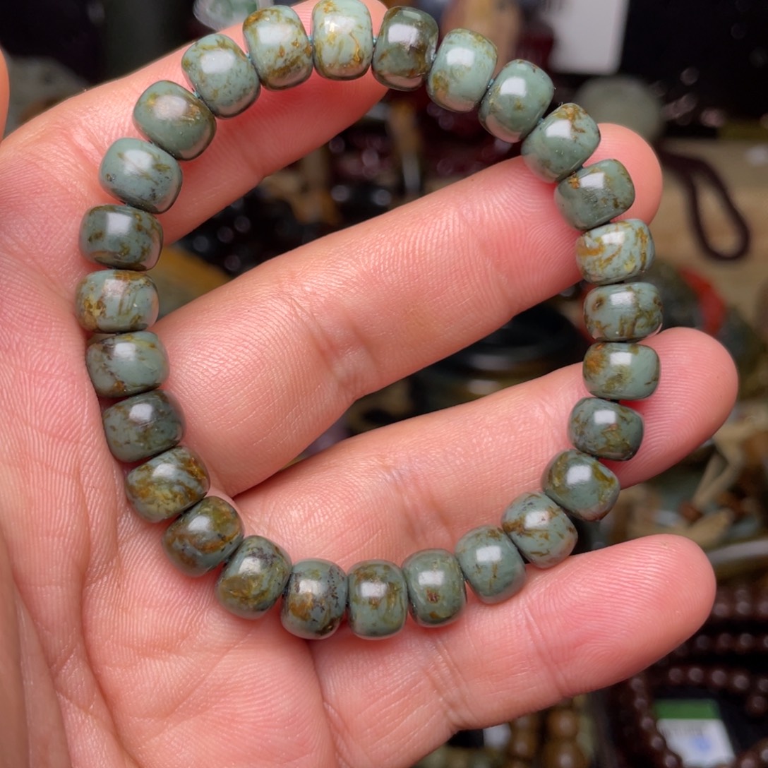 岫岩河磨玉（透闪石质玉）未镶嵌颈饰9×7