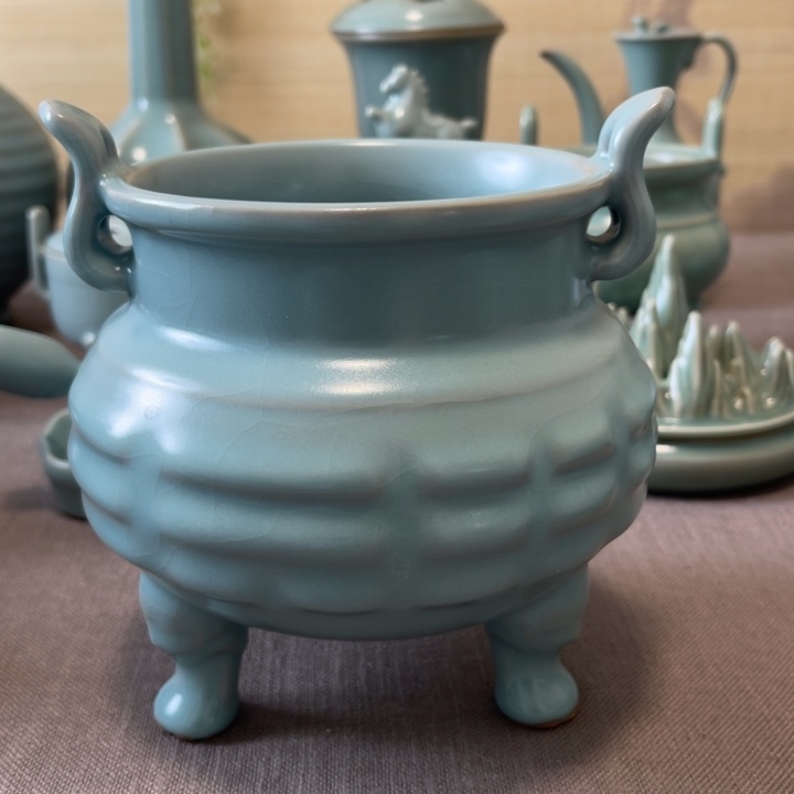 瓷片香炉一一一一一