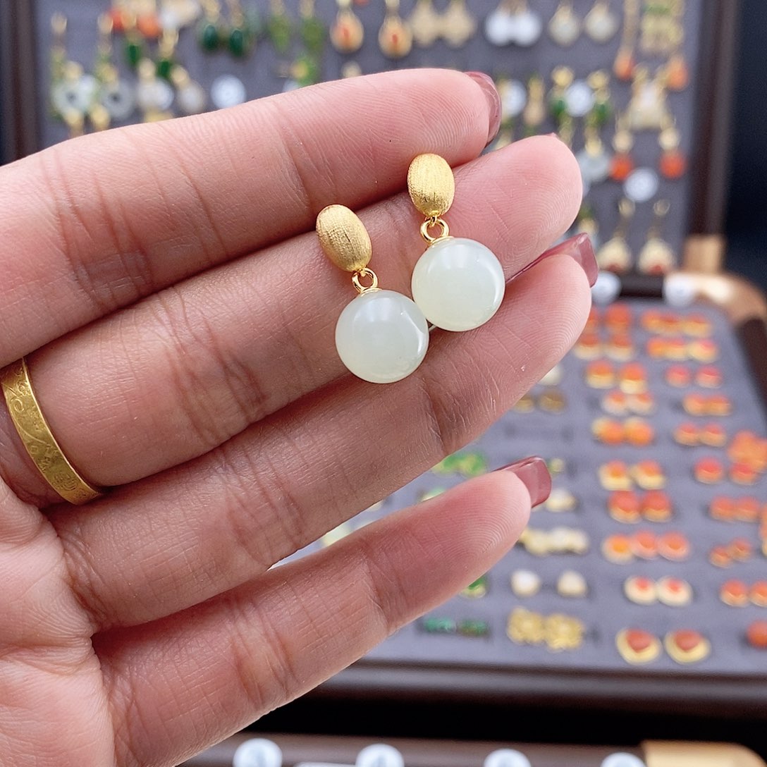 糯***糯南红玛瑙银S925镶嵌耳饰