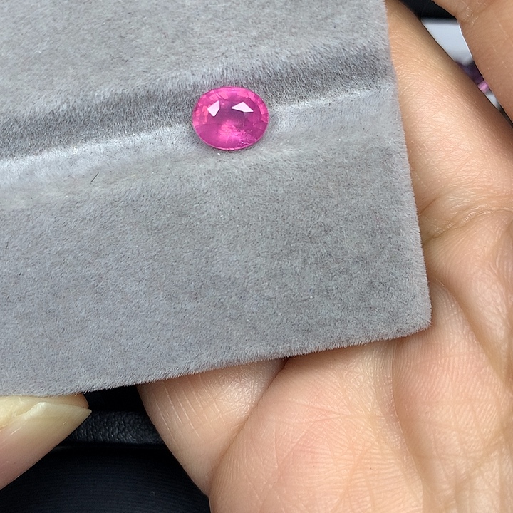 尖晶石裸石1.5ct马亨盖