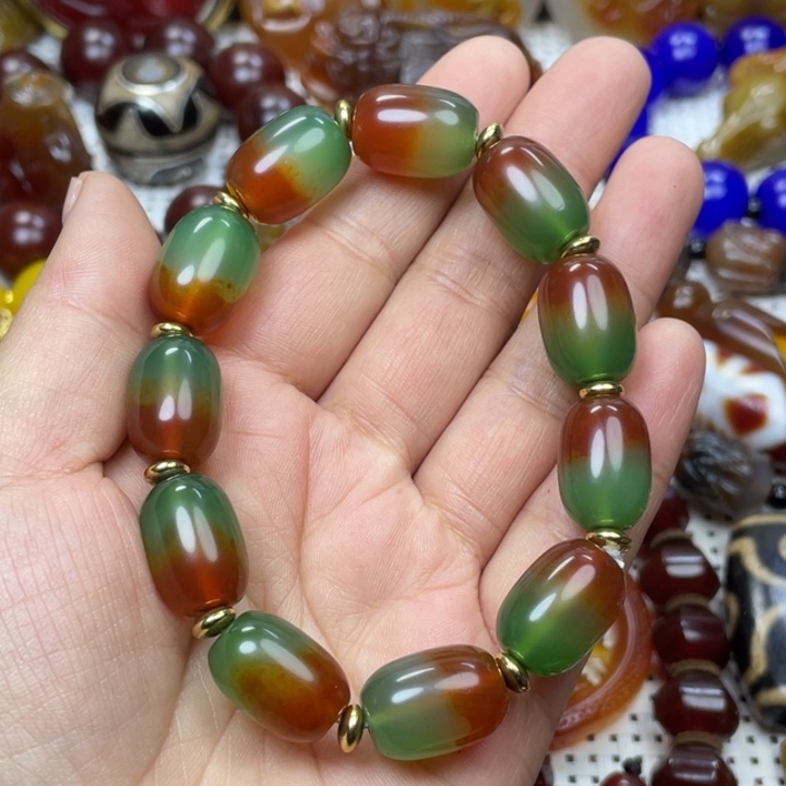 玛瑙/玉髓颈饰未镶嵌