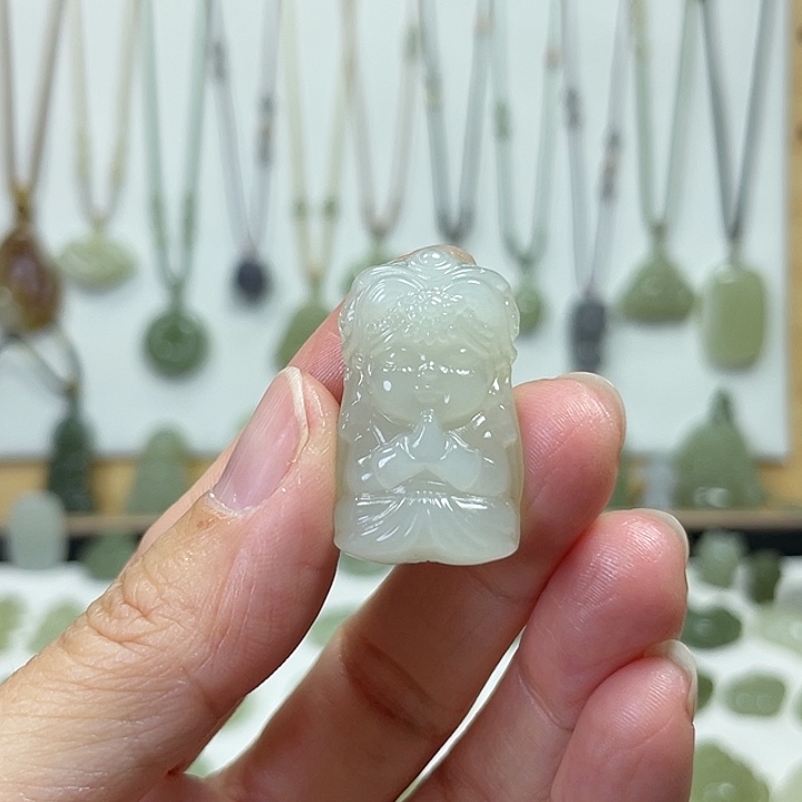 和田玉颈饰未镶嵌