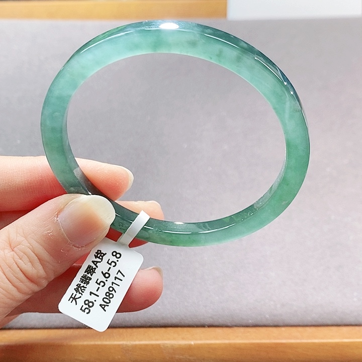 【闪购商品】翡翠手镯（圆镯）未镶嵌