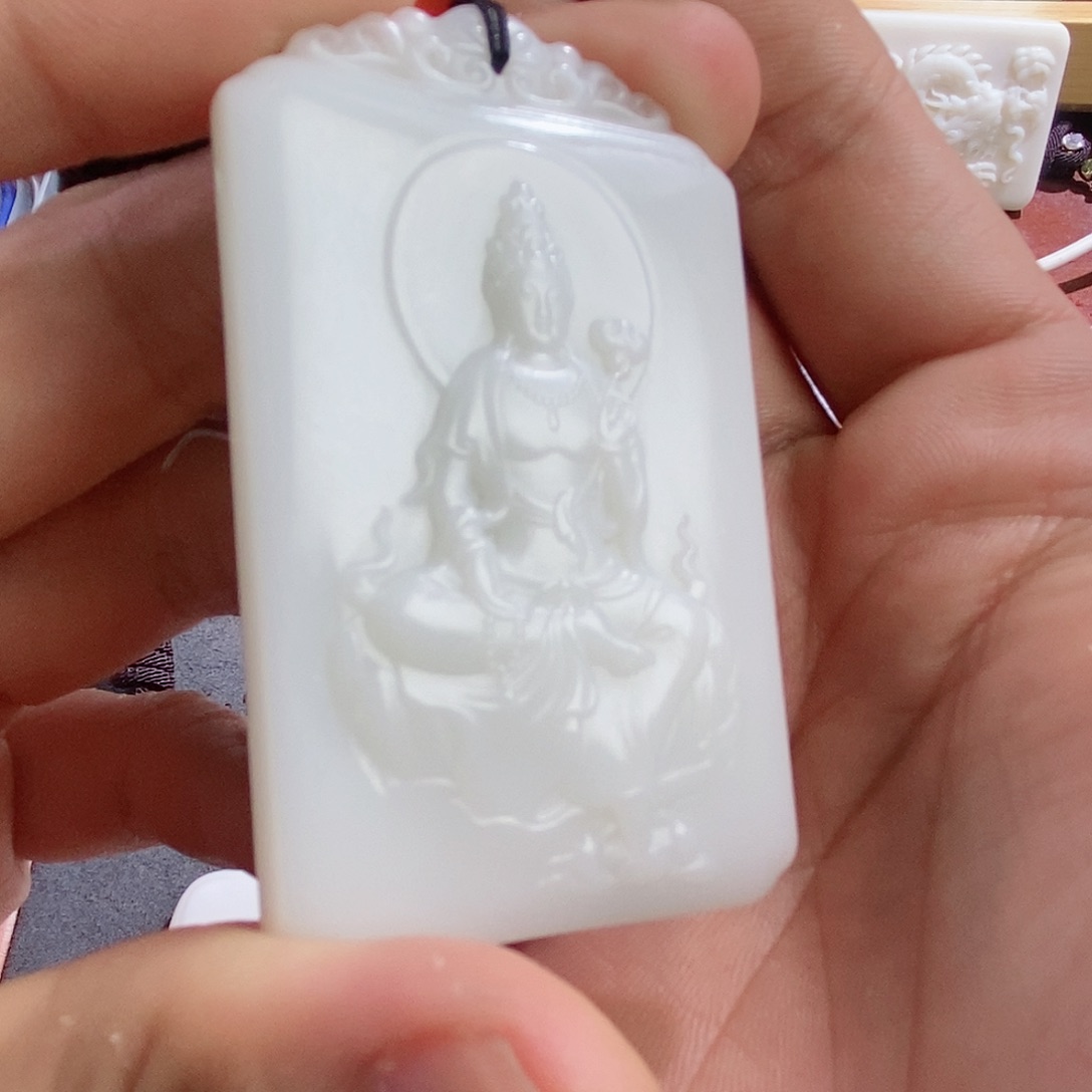玉中间国玉俄白观音牌