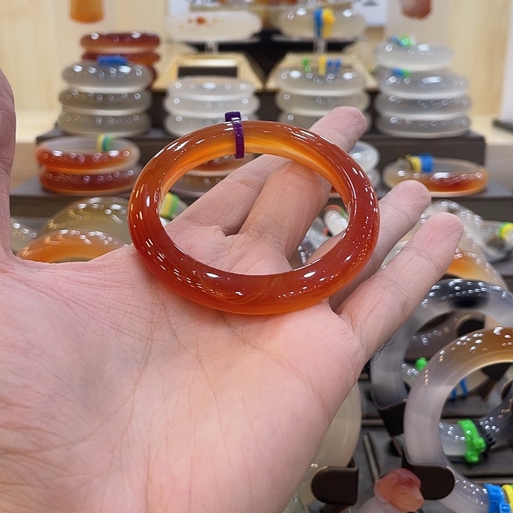 玛瑙/玉髓未镶嵌手镯2