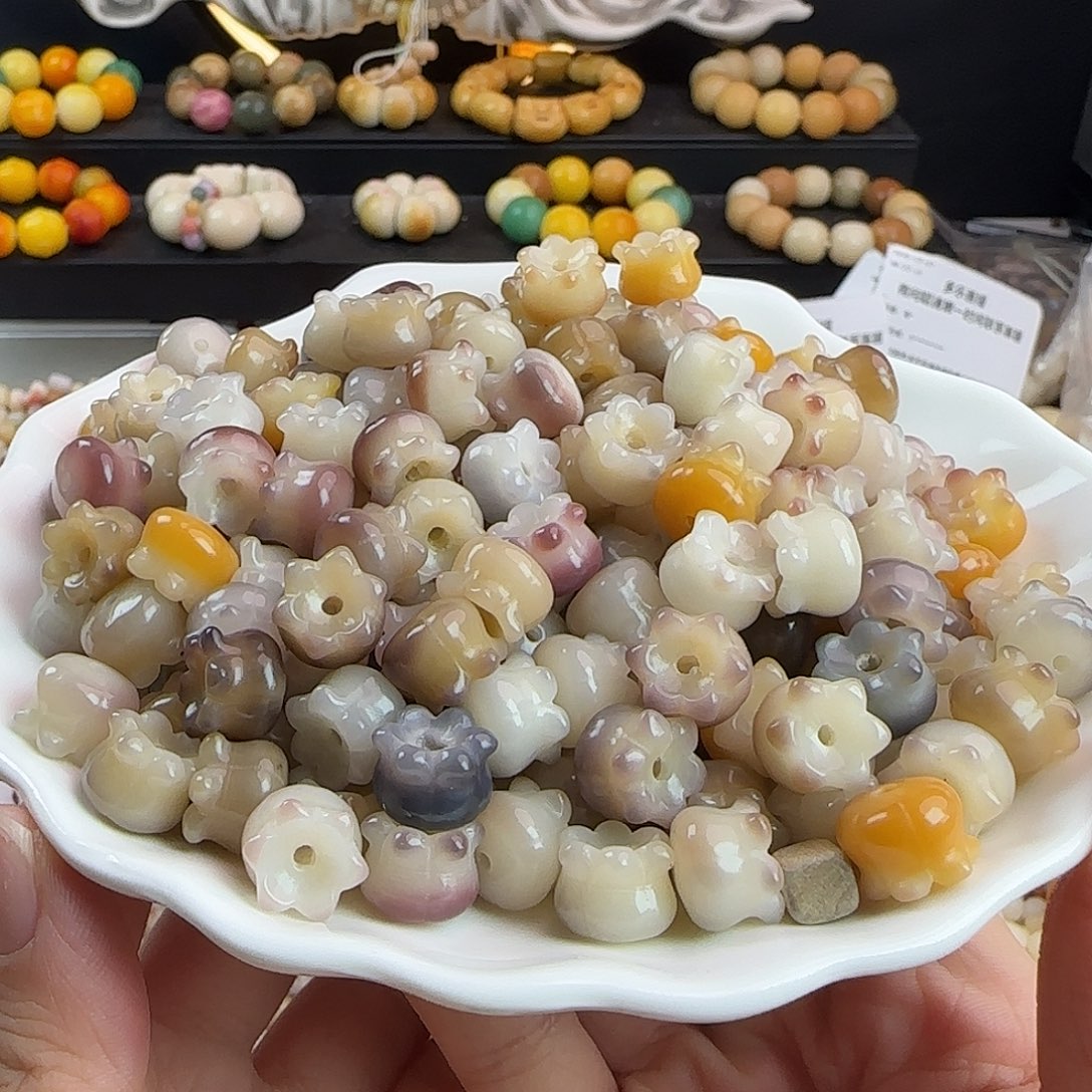 菩提根/象牙果吊坠卡12水晶葡萄铃兰花100颗