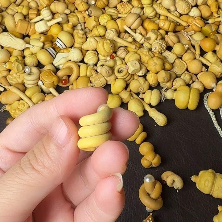 花***吖葫芦笙是最可爱滴小孩啦