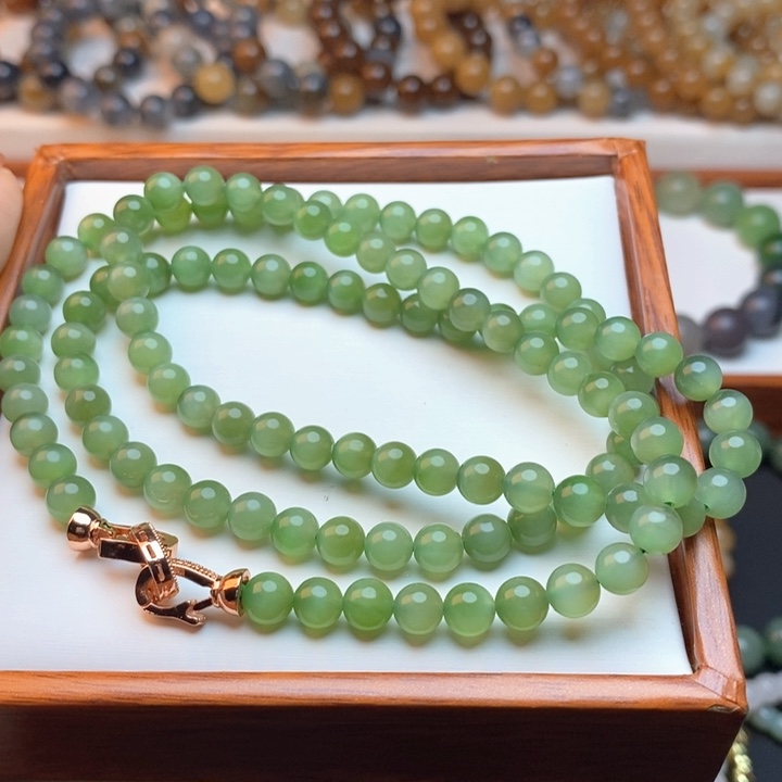 未镶嵌和田玉手链