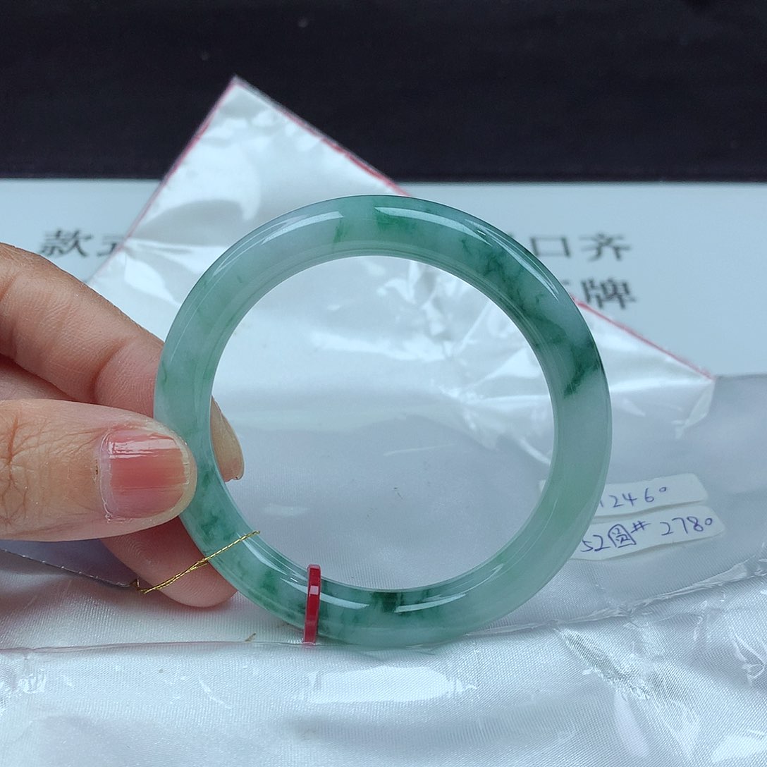 翡翠手镯未镶嵌52圈2460