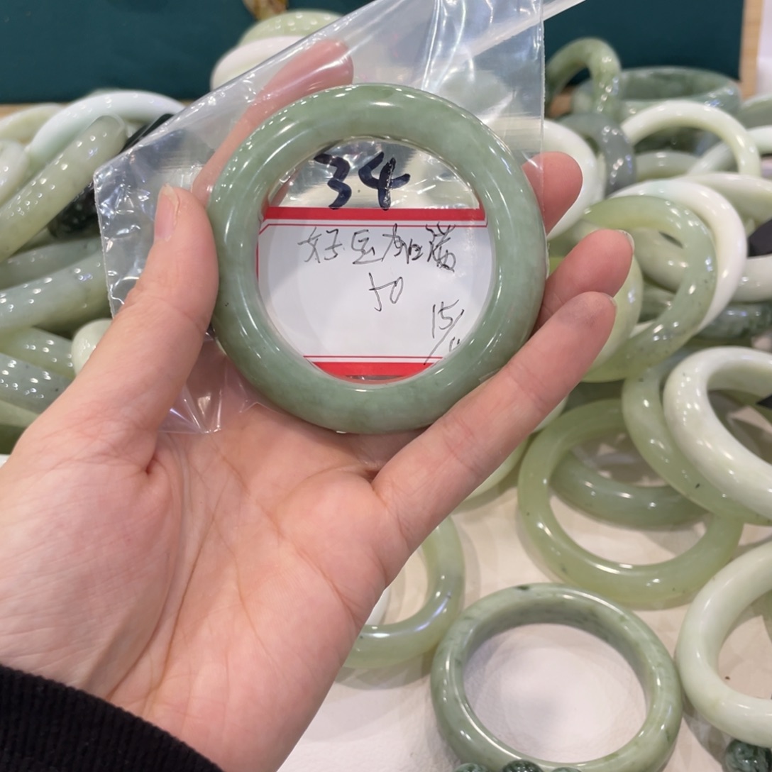 好***满蛇纹石玉未镶嵌手镯