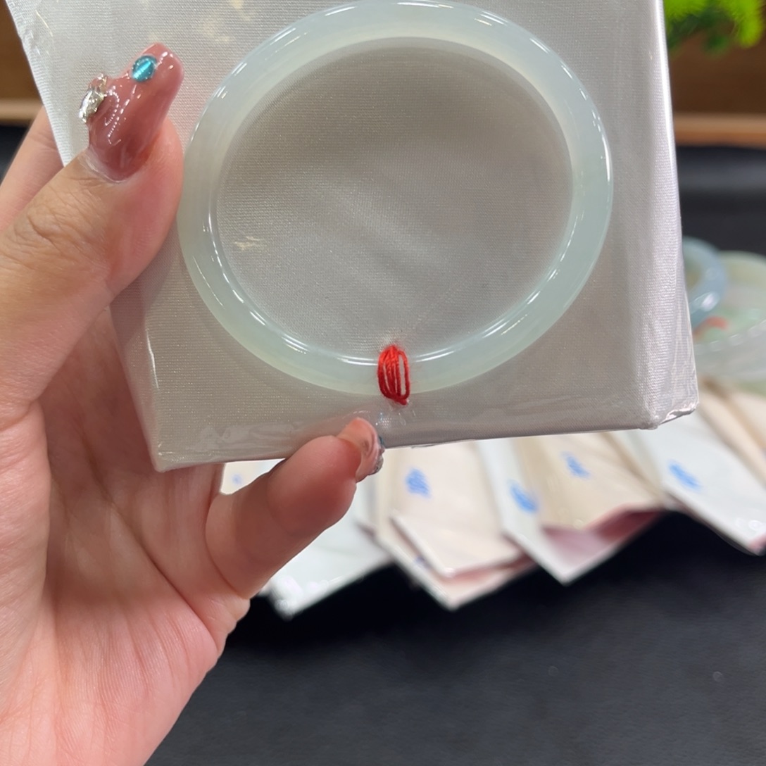 未镶嵌手镯翡翠52贵妃