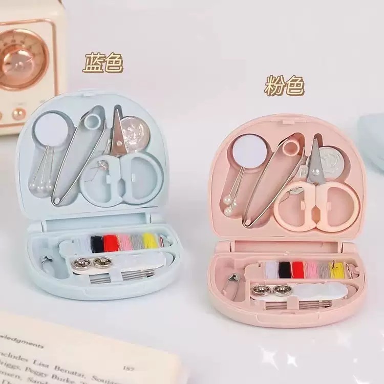 便携针线包八件套颜色随机