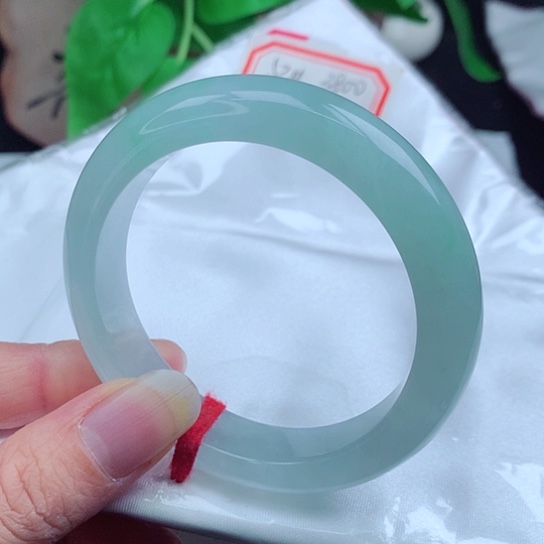 翡翠手镯未镶嵌       正圈52 冰蓝色