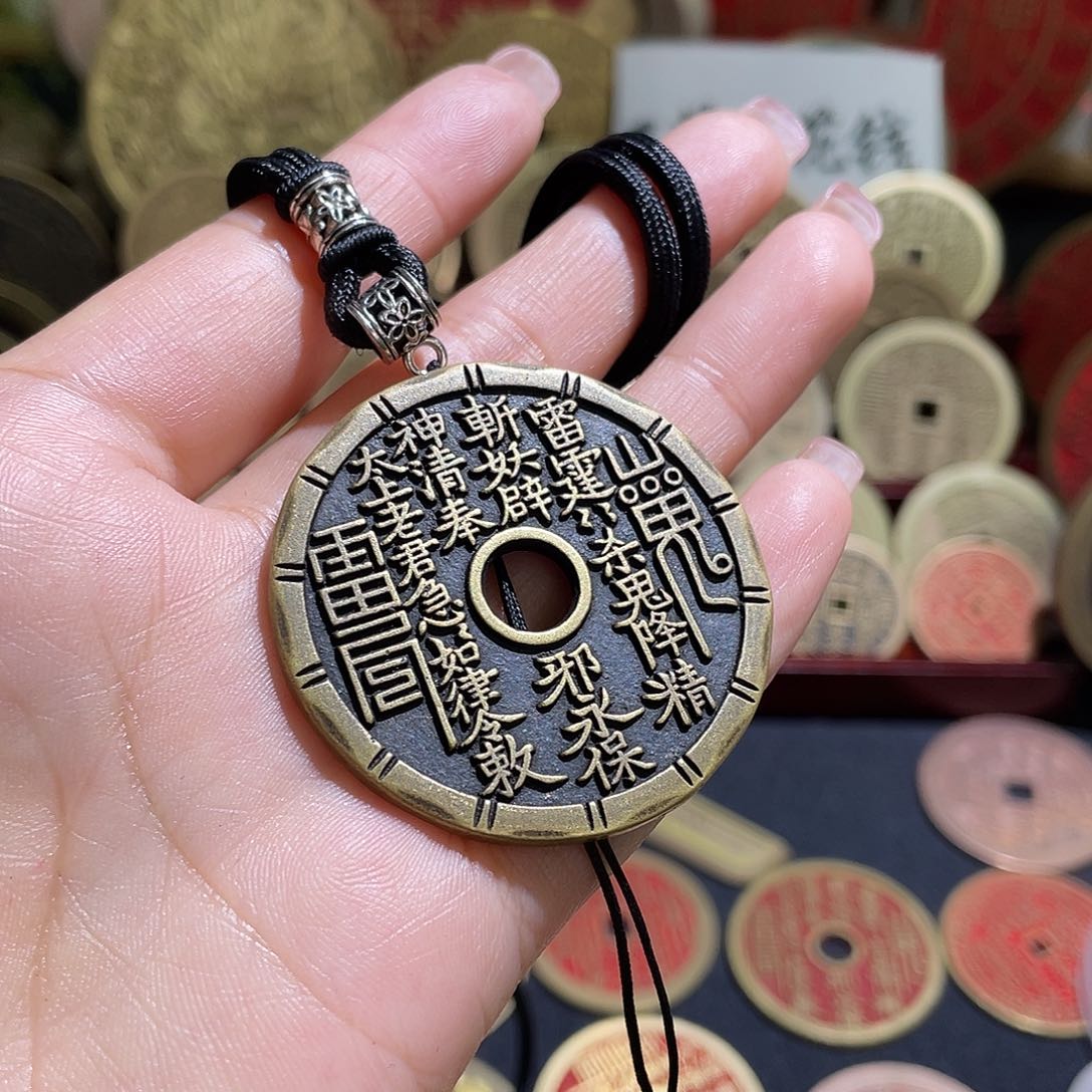 铜铜现代仿制工艺品花钱