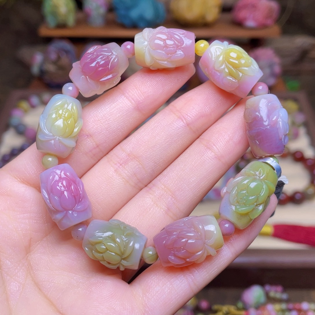 玛瑙/玉髓手串未镶嵌盐源玛瑙仙色系荷花鱼桶珠串