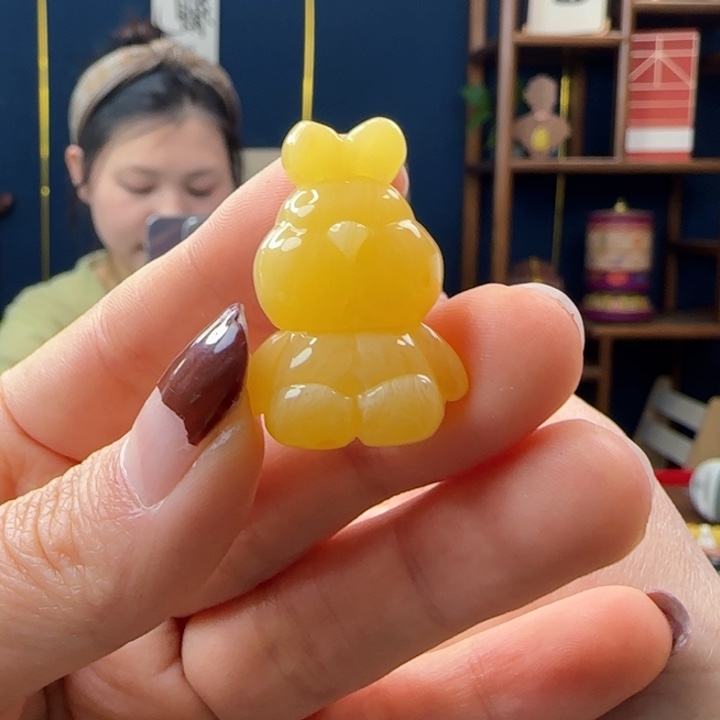 蜜蜡吊坠(赠链)未镶嵌