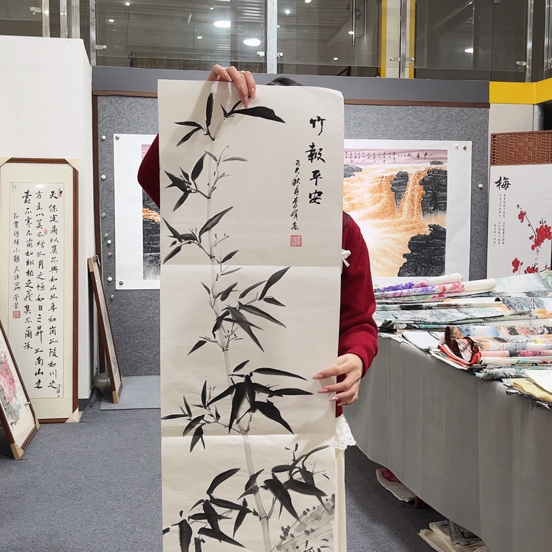 国画LT国画单幅任发