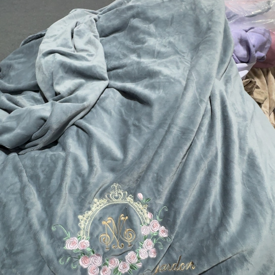 绵羊毛聚酯纤维一米八x两米二被套