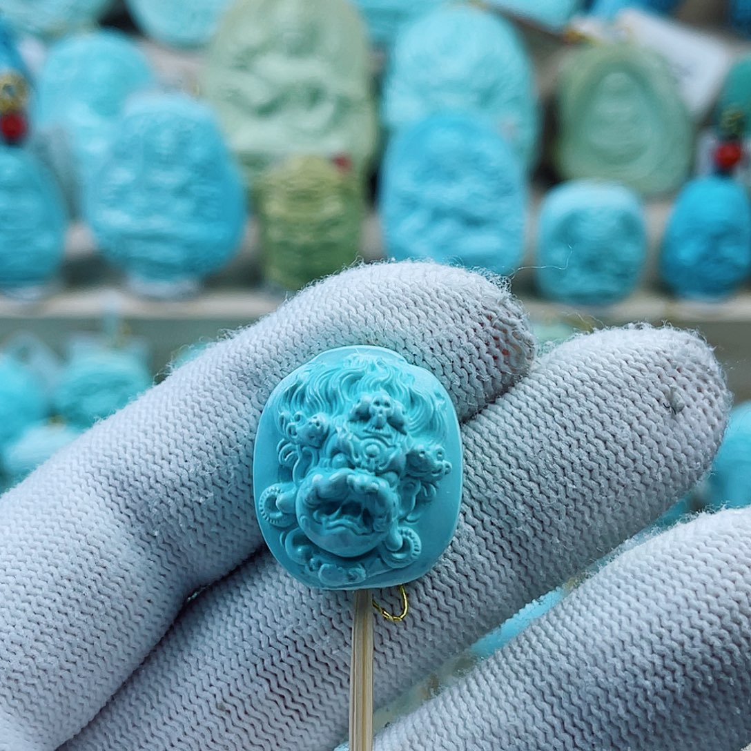 未镶嵌绿松石珠宝奇石