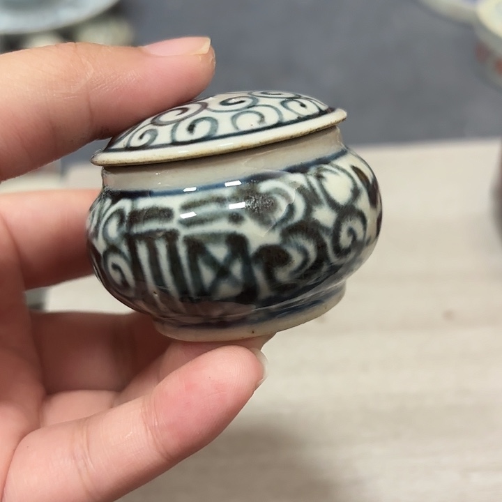摆件中****人陶瓷工艺美术精品
