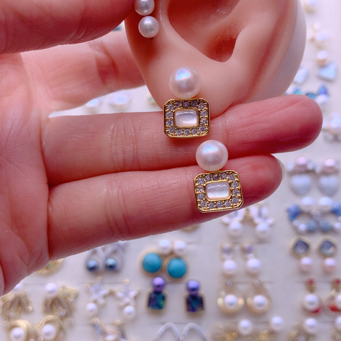 合金耳饰淡水珍珠