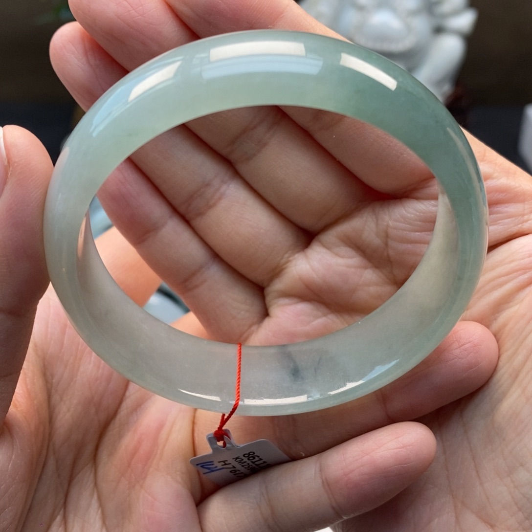 翡翠手镯未镶嵌天然