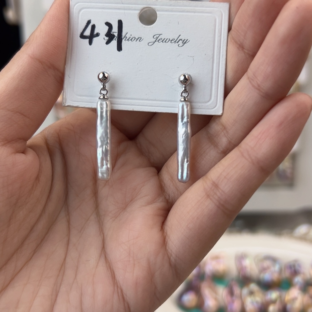 淡水珍珠耳饰未镶嵌