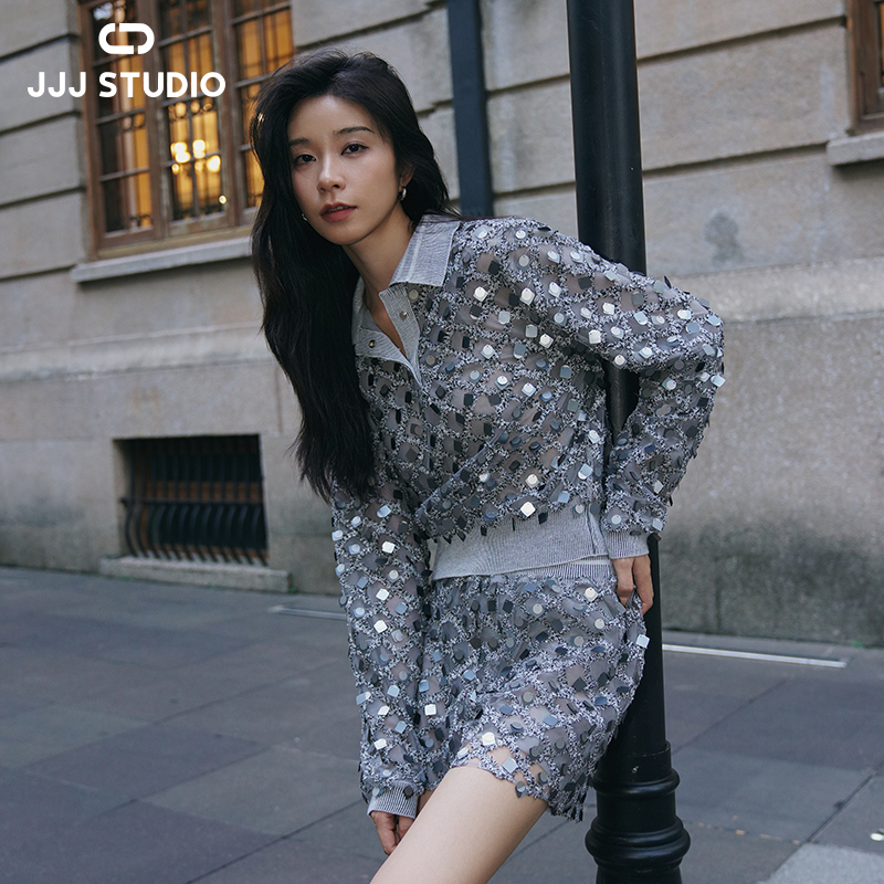 JJJ STUDIO 重工珠片✖POLO领花灰色优雅休闲时尚上衣 JKWFA1N264