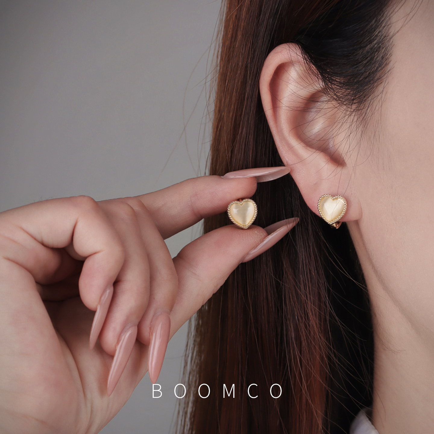 BOOMCO 铜合金耳饰 猫眼石爱心耳环小众耳扣法式高级感百搭耳饰