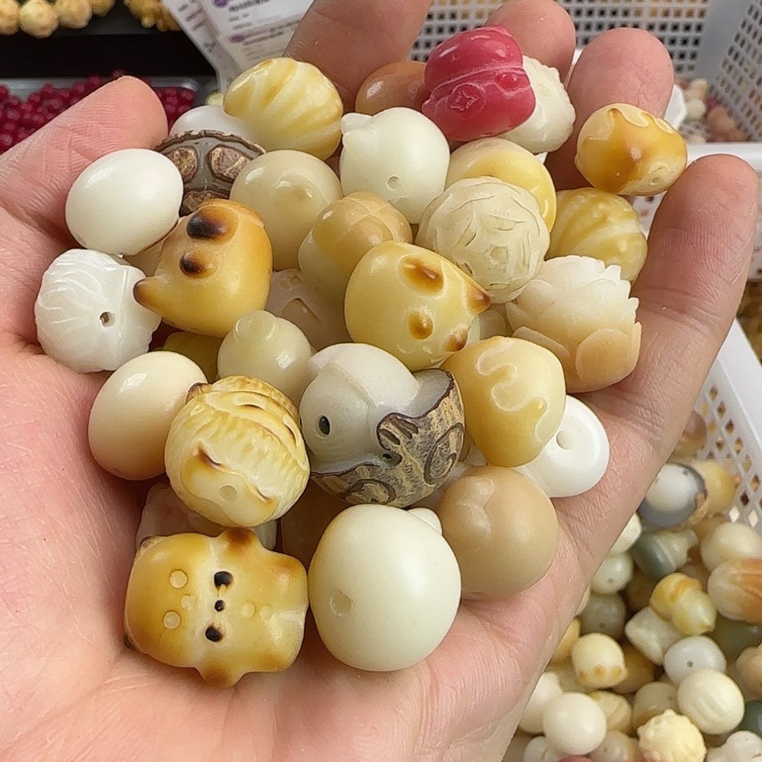 菩提根/象牙果手串全品大雕刻件10颗（随机款）