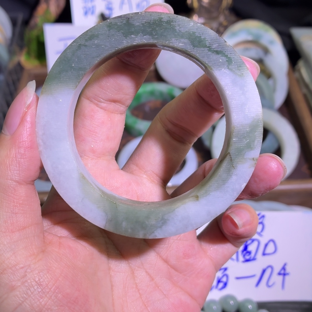 定制翡翠未镶嵌翡翠A货毛胚手镯定制