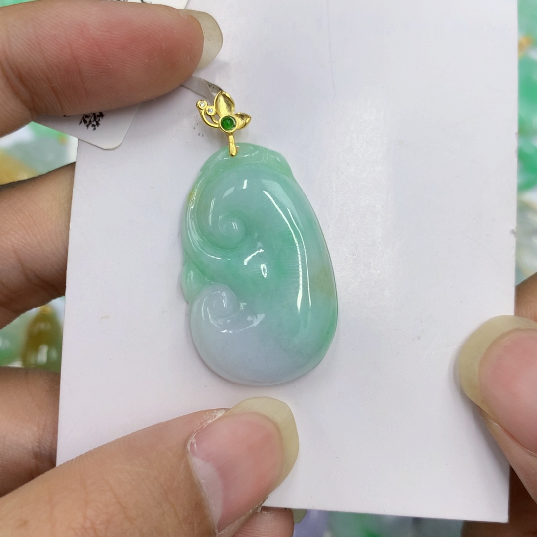 颈饰未镶嵌翡翠翡翠