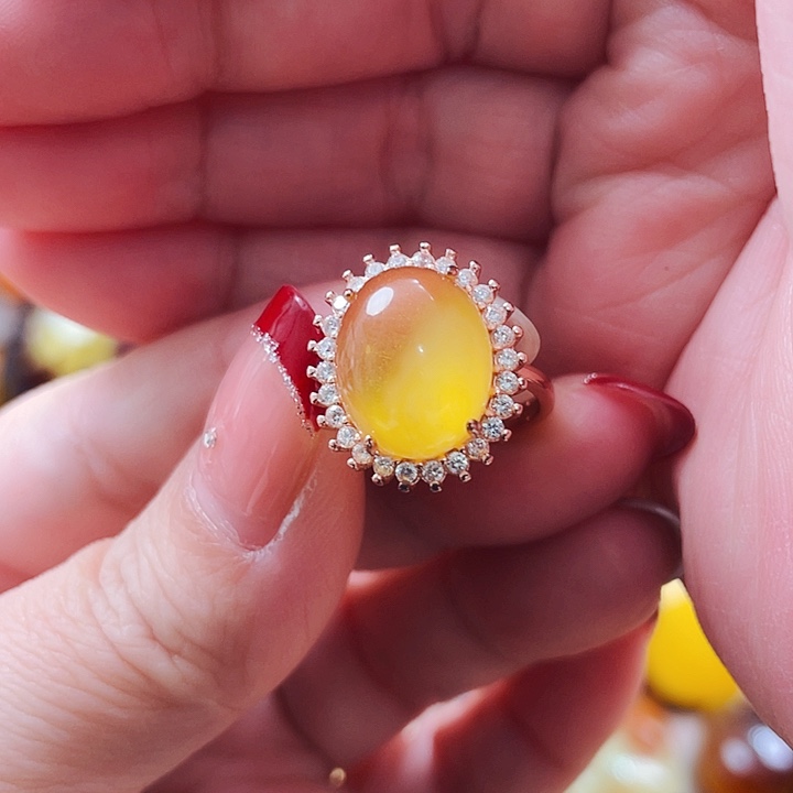 琥珀颈饰银S925镶嵌戒指