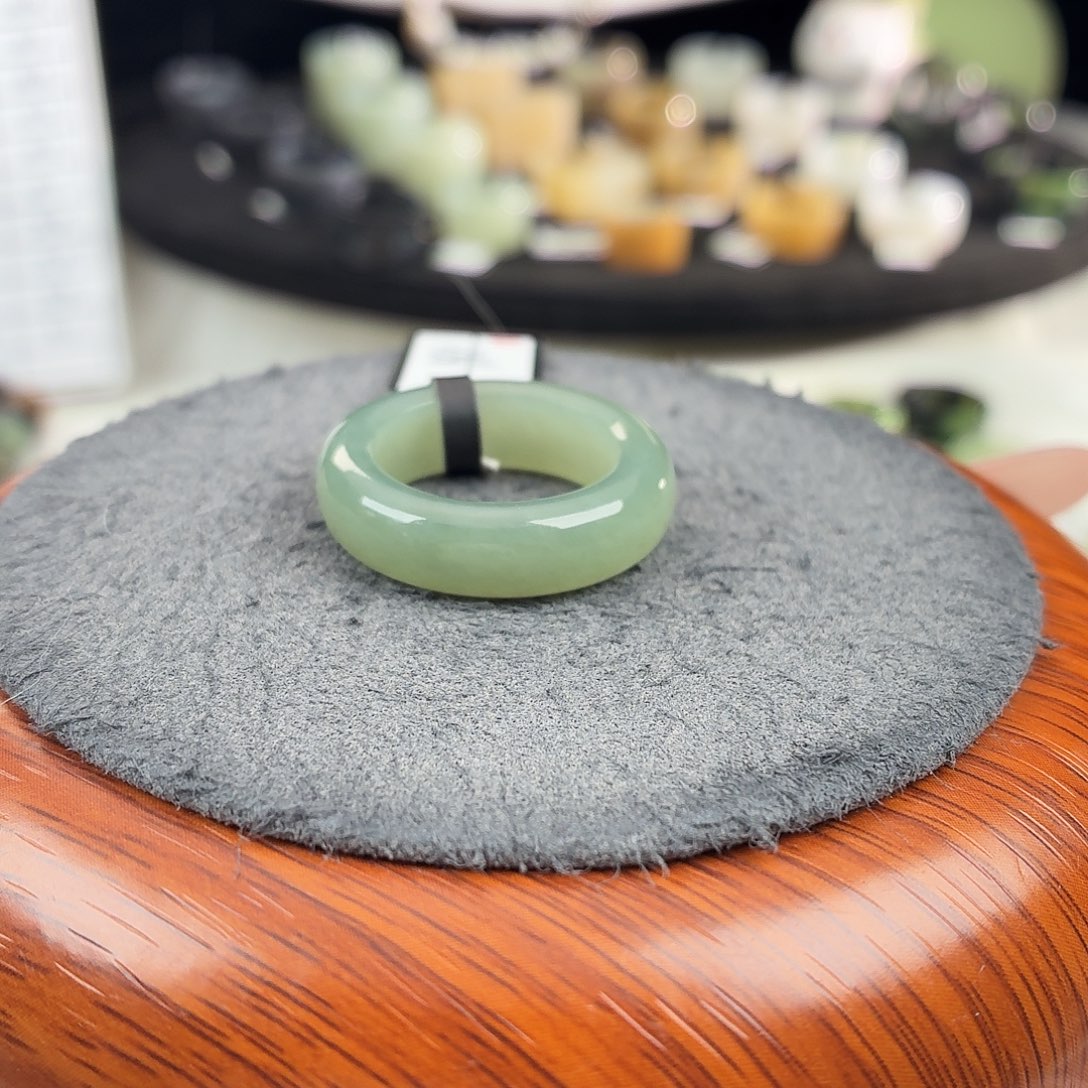 和田玉未镶嵌戒指b23奶蓝窄轮胎18.1不退换