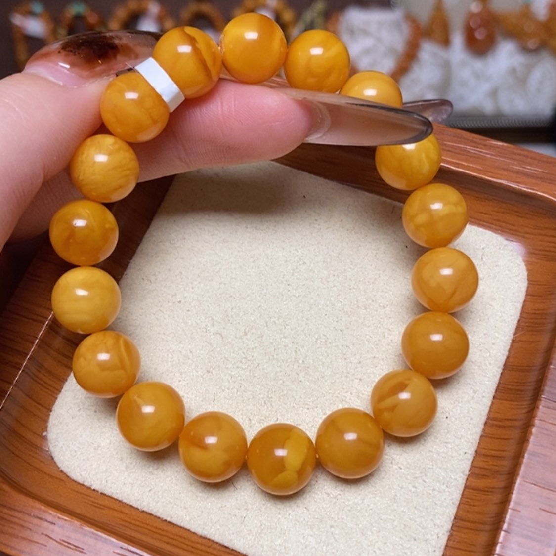 【闪购商品】手链蜜蜡未镶嵌王****事手串