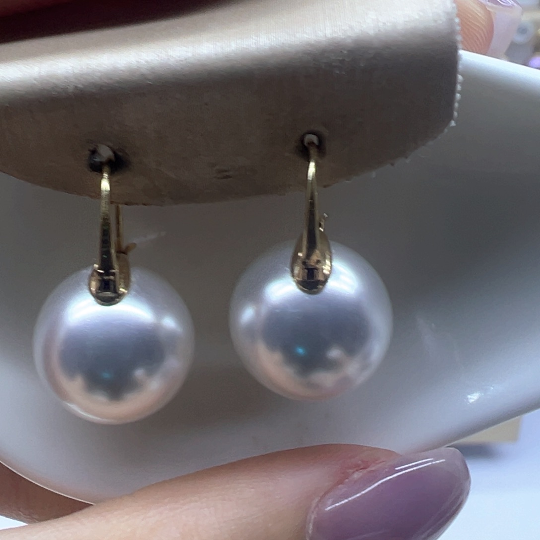 18K金镶嵌淡水珍珠耳饰