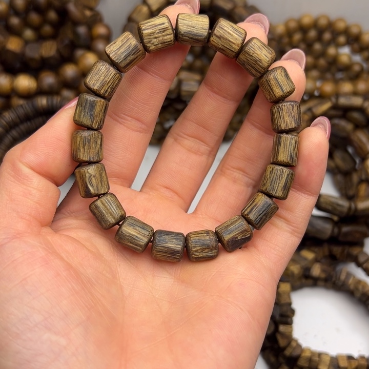 沉香沉香碎屑种植奇楠999结油 卡09，9克